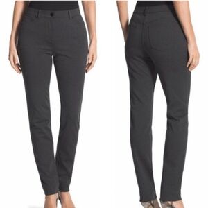Chico's Gray Skinny Pants Versatile Style
